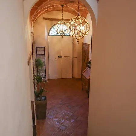 La Taccola לינה וארוחת בוקר 3*
